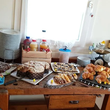 Ai Frutti Di Volta Room&breakfast Frühstückspension Ferrara