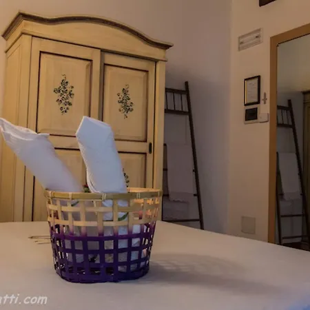 Ai Frutti Di Volta Room&breakfast