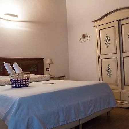Ai Frutti Di Volta Room&breakfast 3*