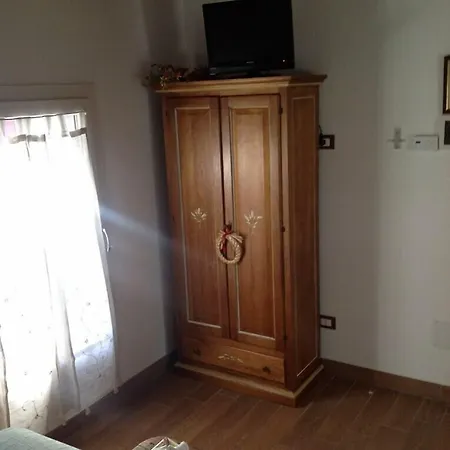 Couette-café Ai Frutti Di Volta Room&breakfast 3*